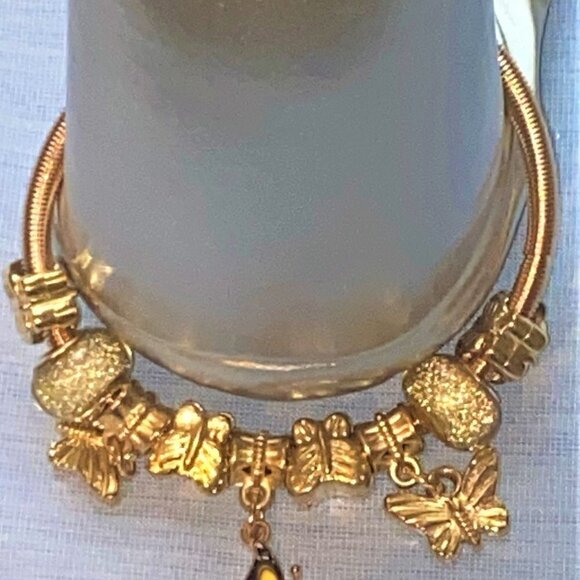 🌹2 for 12 🌹NWT LORETTA ANN GOKD TONE BUTTERFLY BRACELET⭐️ - Picture 4 of 5
